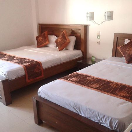 Graha Dewata Hotel Juwana Kudus Buitenkant foto